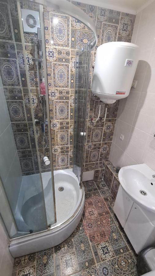 Apartaments On Vulytsia Heroiv Ato 32 Krivoy Rog Exterior foto
