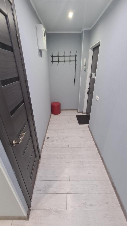 Apartaments On Vulytsia Heroiv Ato 32 Krivoy Rog Exterior foto